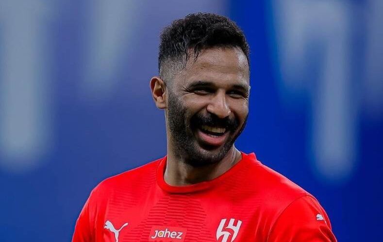 تطورات تجديد عقد العويس مع الهلال.. مفاجأة كبرى