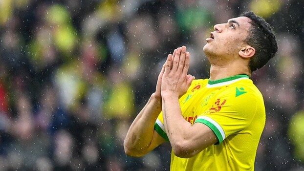 ” قيمي راسخة”.. موقف بطولي للمصري مصطفى محمد في الدوري الفرنسي