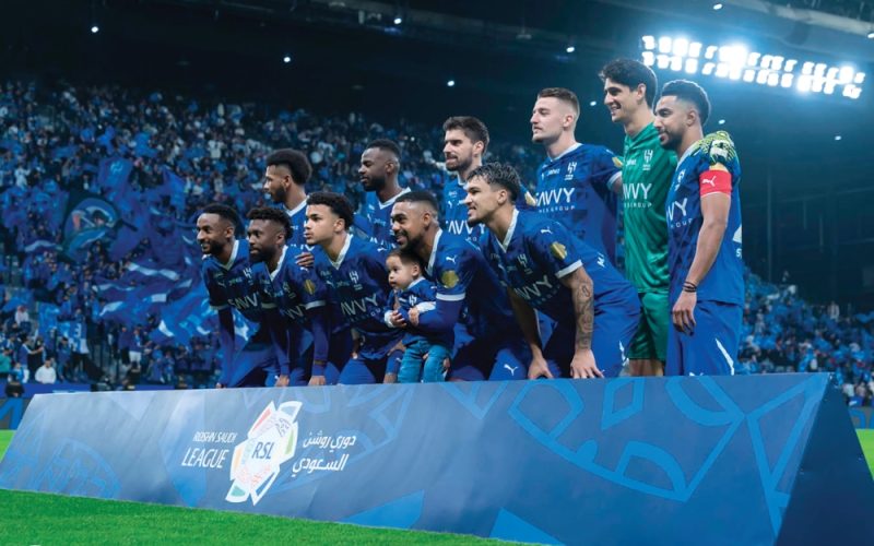 الهلال يصرف النظر عن تشافي ويقترب من نونو سانتو