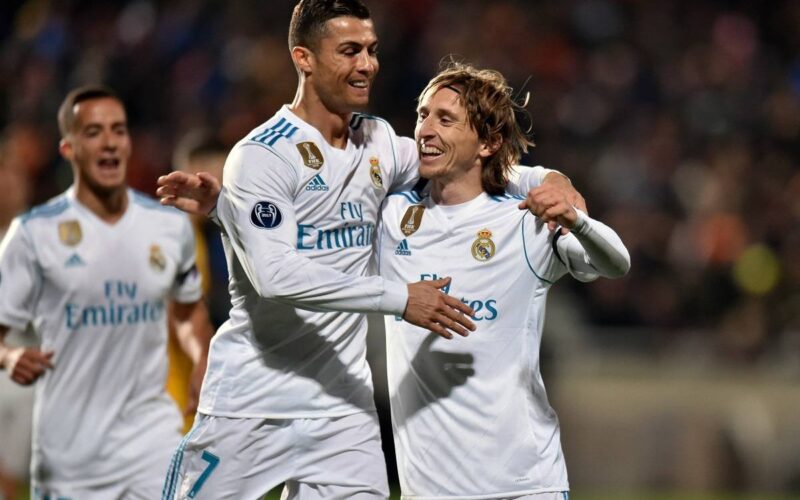 رونالدو يوجه رسالة لـ مودريتش بعد بيان رحيله عن ريال مدريد