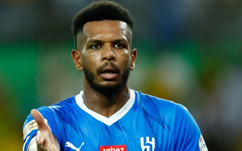 جماهير الهلال تصفع البليهي بصافرات الاستهجان في مباراة الوحدة