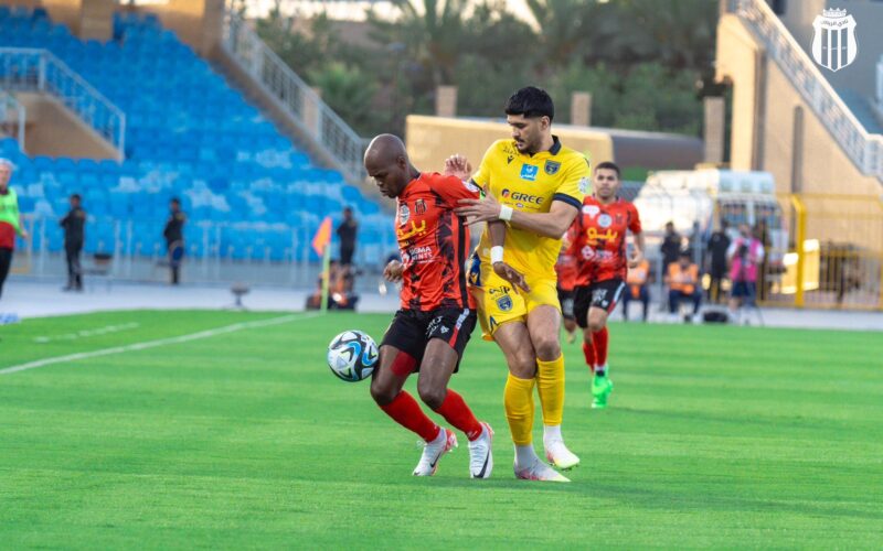 تشكيل التعاون الرسمي ضد الرياض في الدوري السعودي 2024-2025