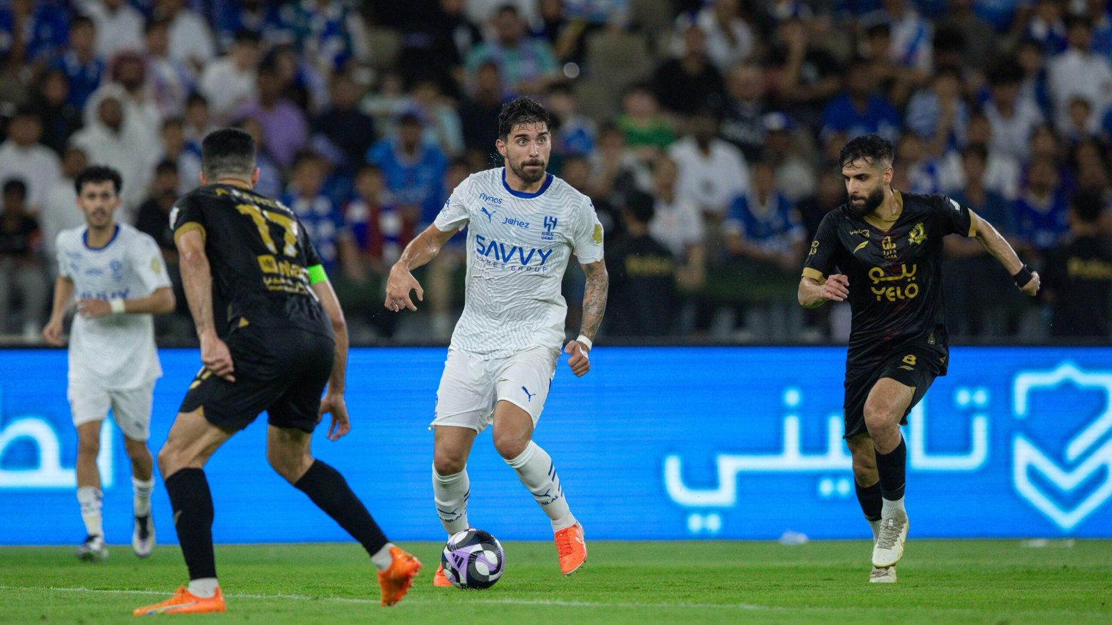 الهلال