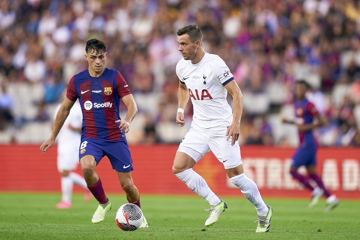 برشلونه وتوتنهام