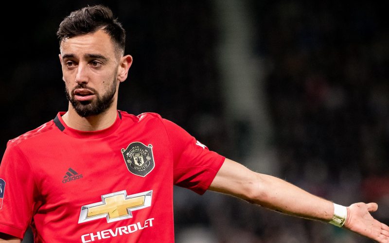 3 طلبات من برونو فيرنانديز للانضمام إلى الهلال