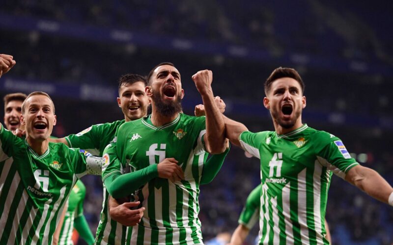 ريال بيتيس يبلغ نهائي دوري المؤتمر الأوروبي بعد تعادل مثير مع فيورنتينا