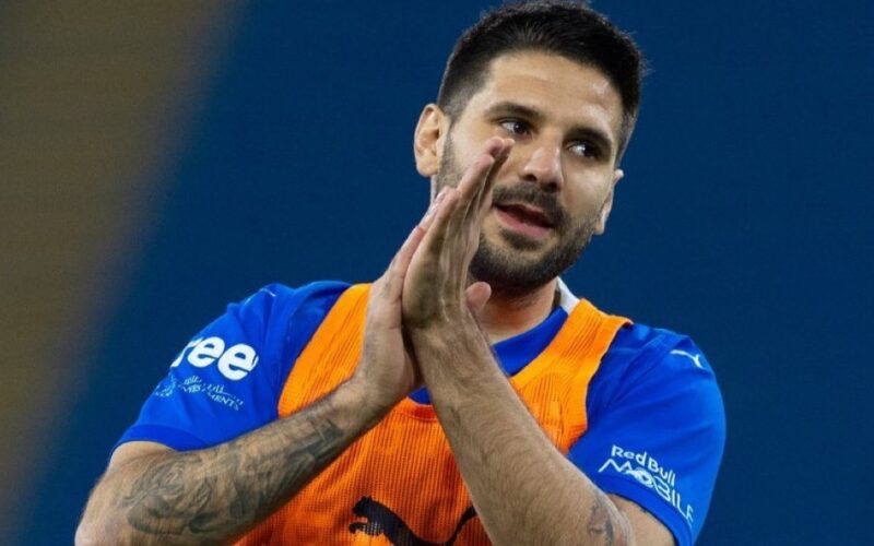 مفاجأة كبرى.. الهلال يدرس بيع ميتروفيش قبل المونديال
